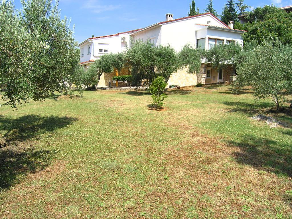 Apartment Martina Krk Town Exterior foto