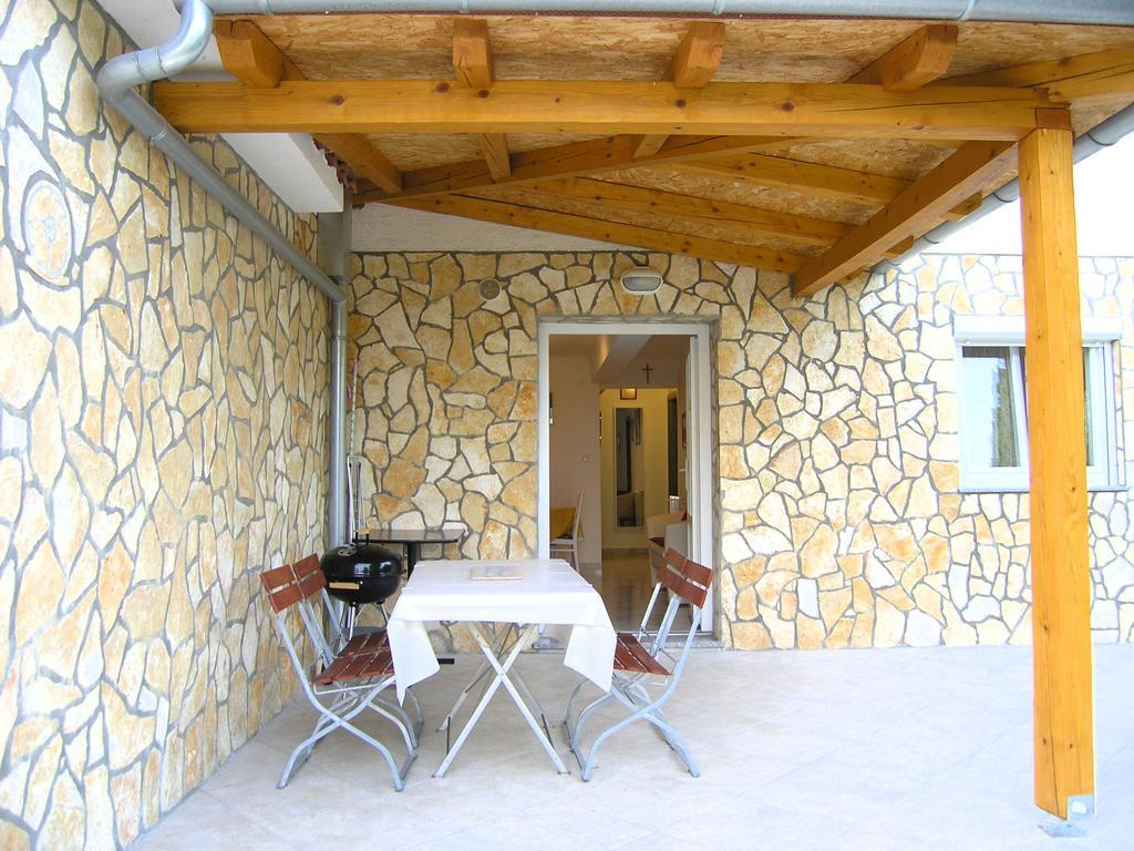 Apartment Martina Krk Town Exterior foto